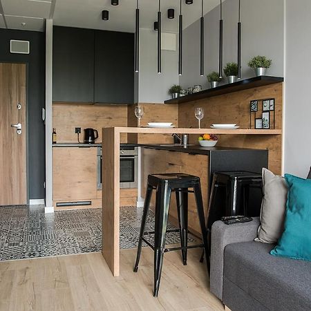 Wola Loft Apartment วอร์ซอ ภายนอก รูปภาพ